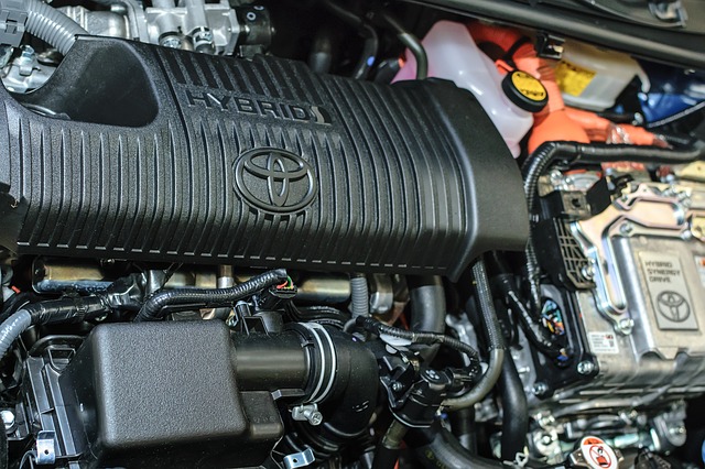 motor hybridu